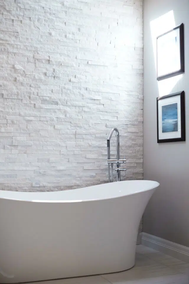 glam-model-home-bathroom-03-640×960.jpg